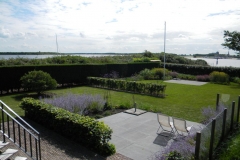 Naar een tuinontwerp van tuinarchitect Janine ten Horn.  