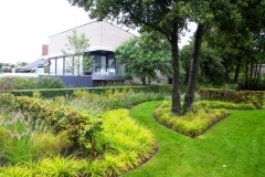 Naar een tuinontwerp van tuinarchitect Janine ten Horn.  